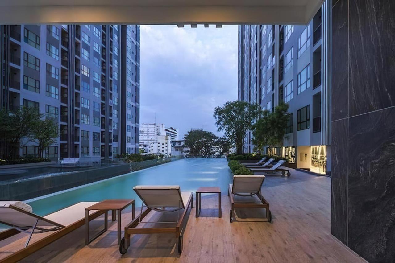 Apartment 2 Bed Room, Large Living @ *